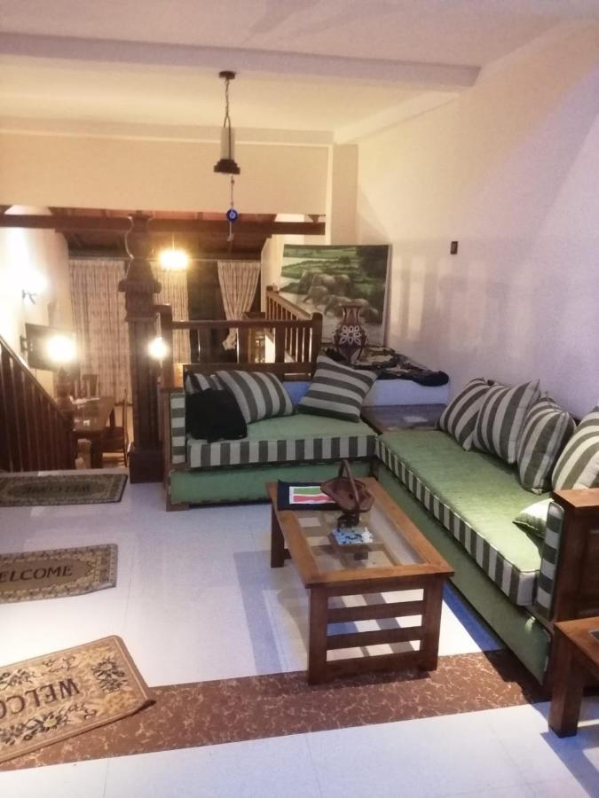 Luxury Apartment The Walkers Nest Kandy Esterno foto