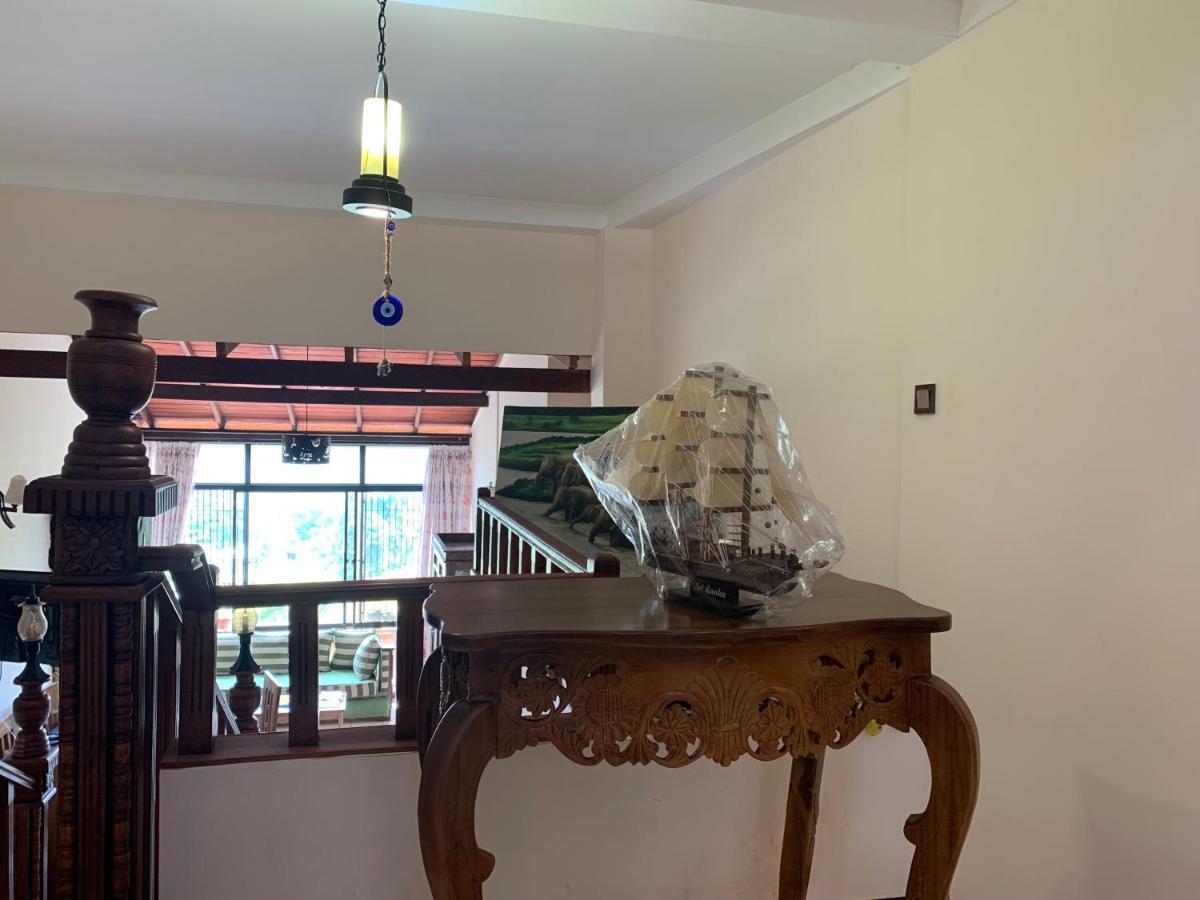 Luxury Apartment The Walkers Nest Kandy Esterno foto