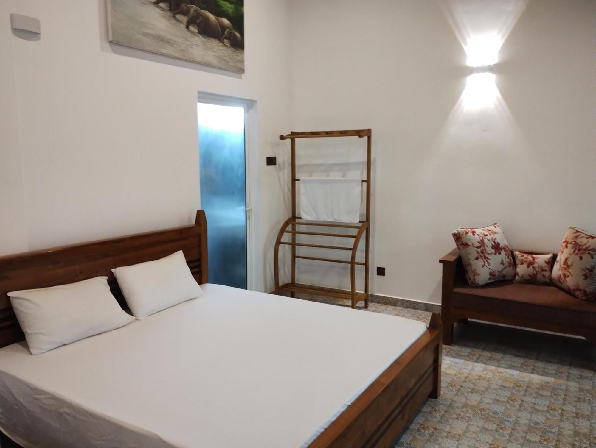 Luxury Apartment The Walkers Nest Kandy Esterno foto