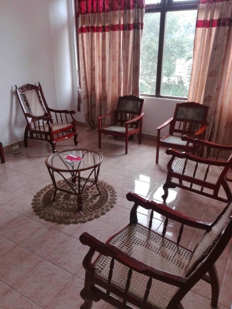 Luxury Apartment The Walkers Nest Kandy Esterno foto
