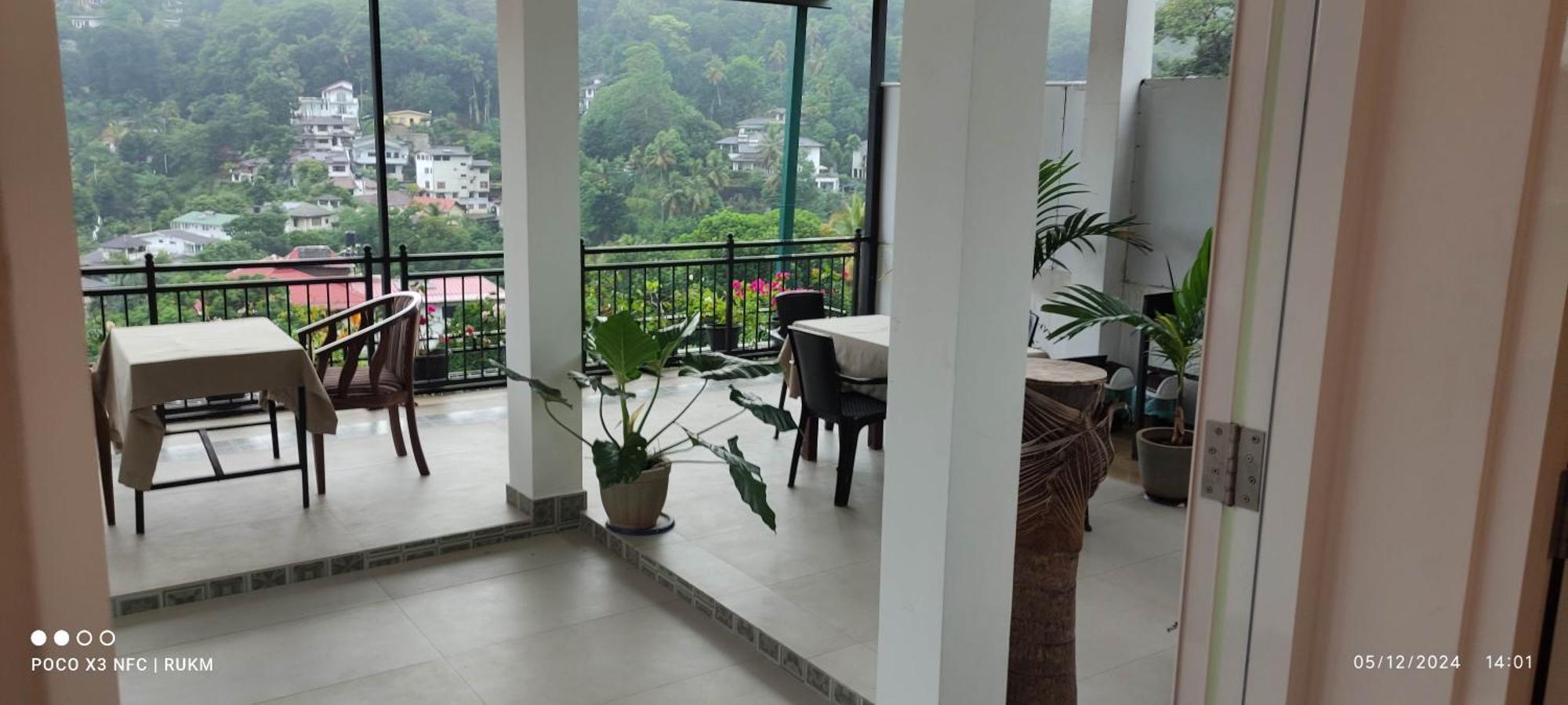 Luxury Apartment The Walkers Nest Kandy Esterno foto