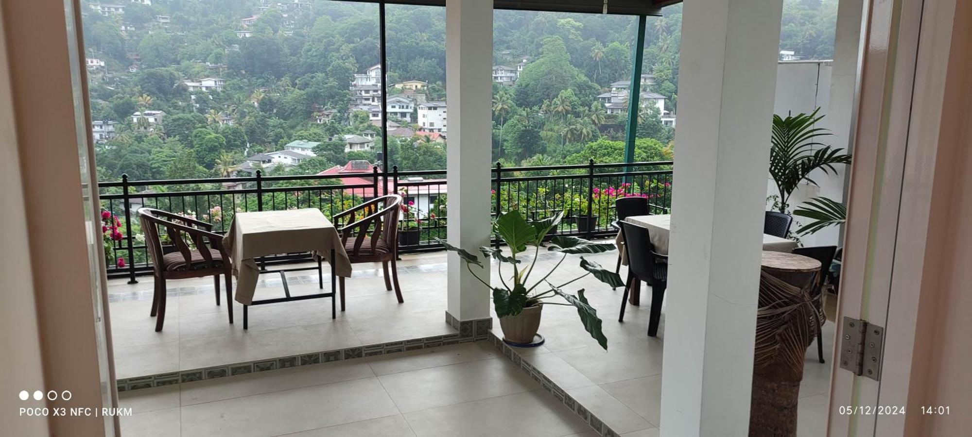 Luxury Apartment The Walkers Nest Kandy Esterno foto