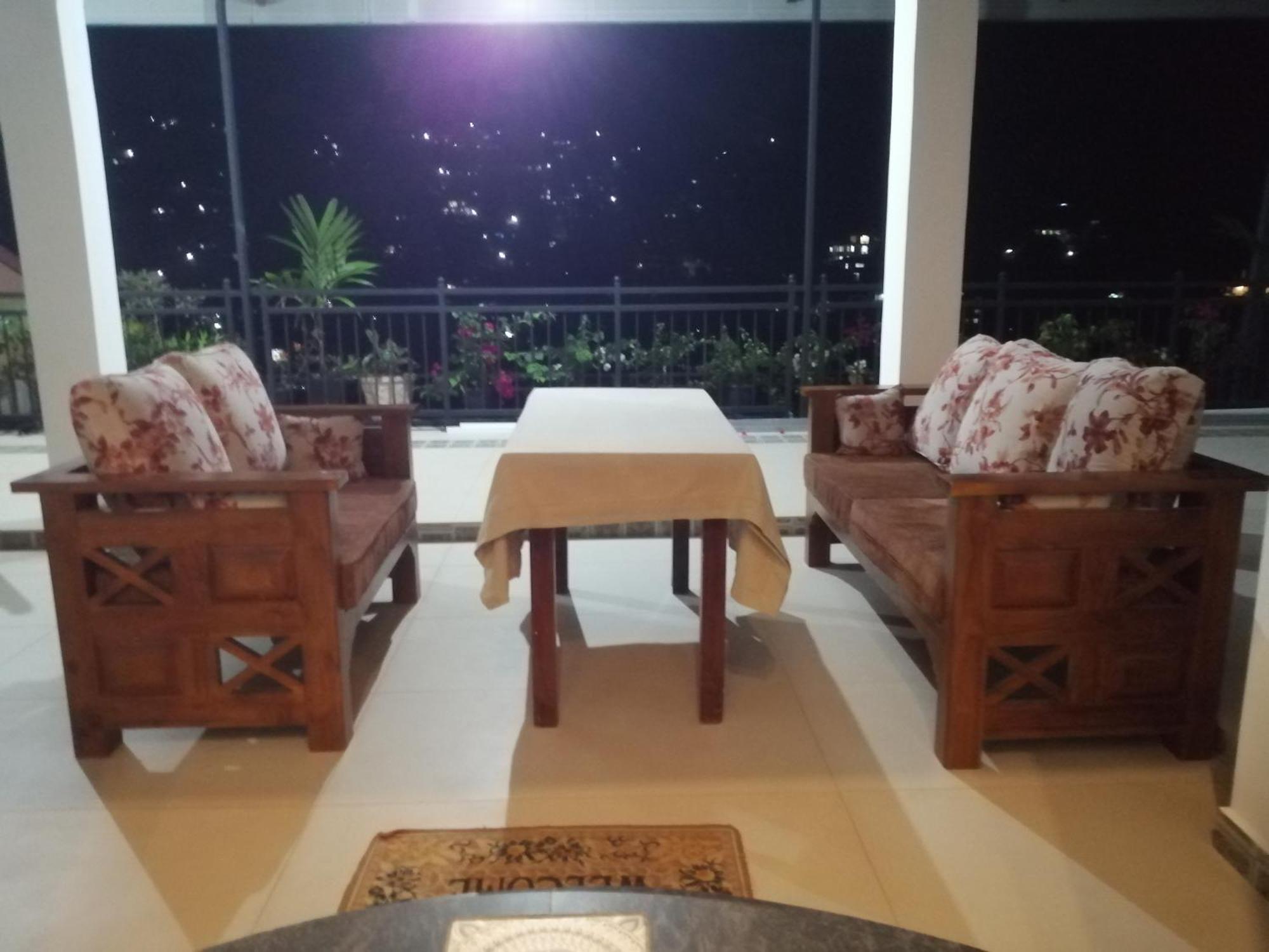Luxury Apartment The Walkers Nest Kandy Esterno foto